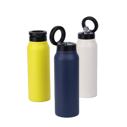 Insulated water bottle made of 304 stainless steel, double-walled vacuum insulation, with an integrated straw and an innovative magnetic system for attaching your phone. Perfect for sports, outdoor activities, and everyday use.